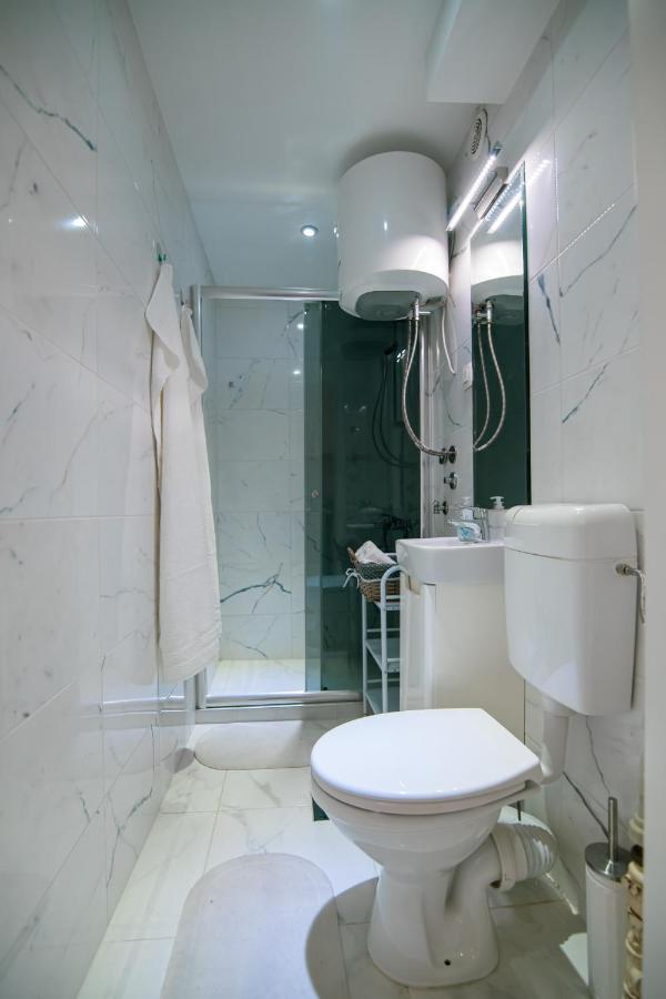 5 Star Central Studio Скопие Екстериор снимка